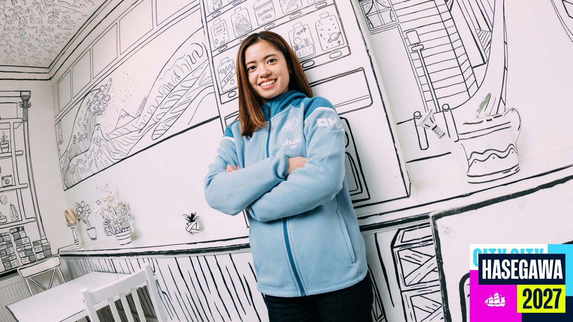 Gallery: Hasegawa celebrates new City contract at Waku Waku  