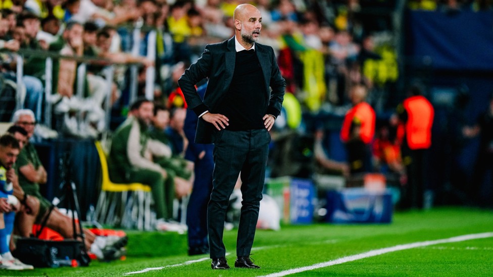 THE BOSS : On the touchline.