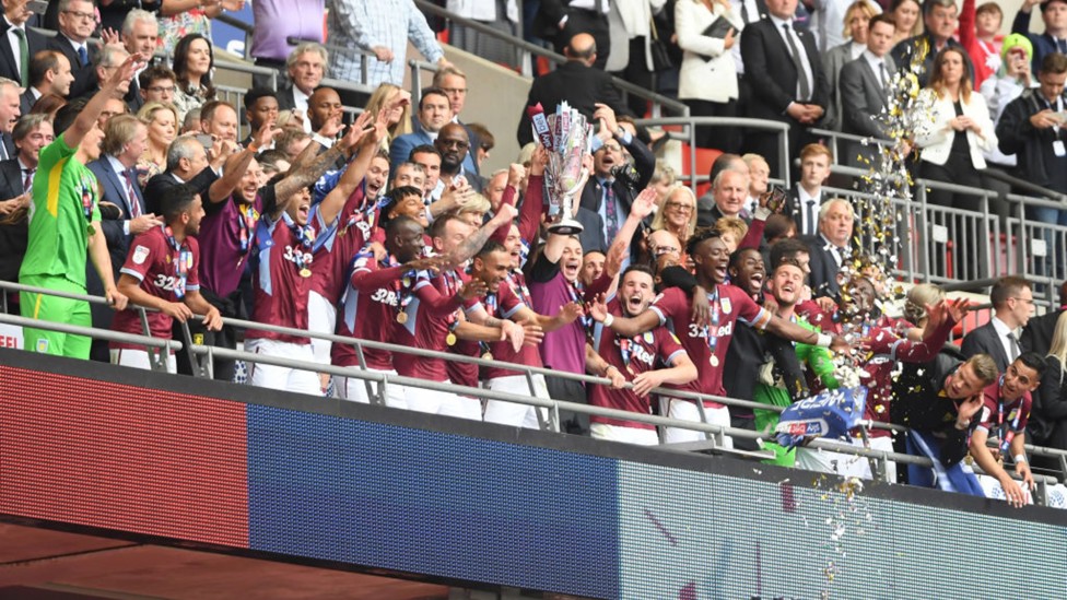 KEMBALI KE LIGA PRIMER: Jack memimpin Aston Villa kembali ke kasta tertinggi pada Mei 2019 setelah kemenangan 2-1 di Play-off atas Derby County
