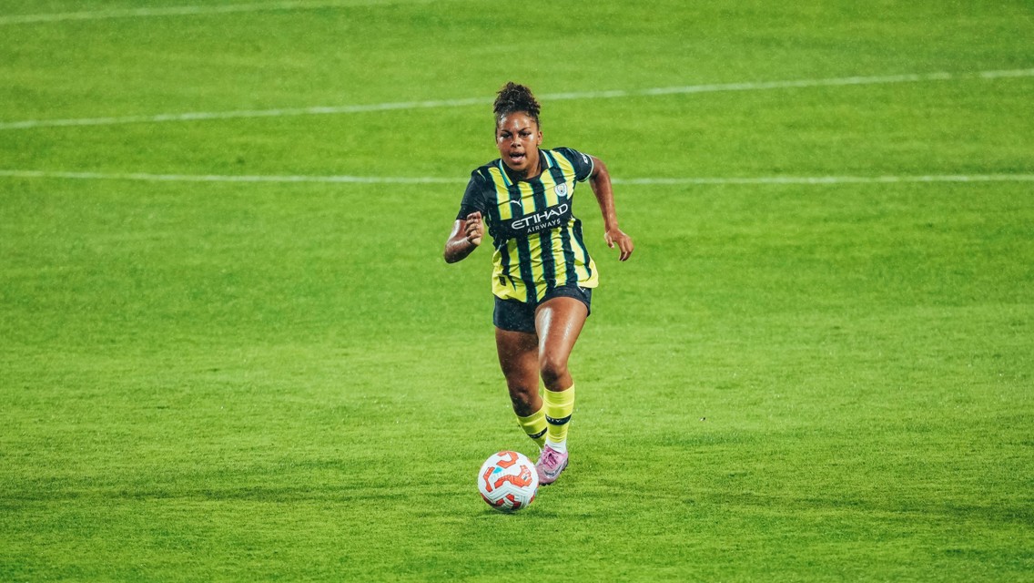 Lewis joins Derby on dual registration