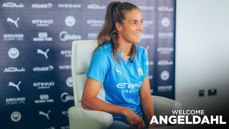 Gallery: Filippa Angeldahl's signing day