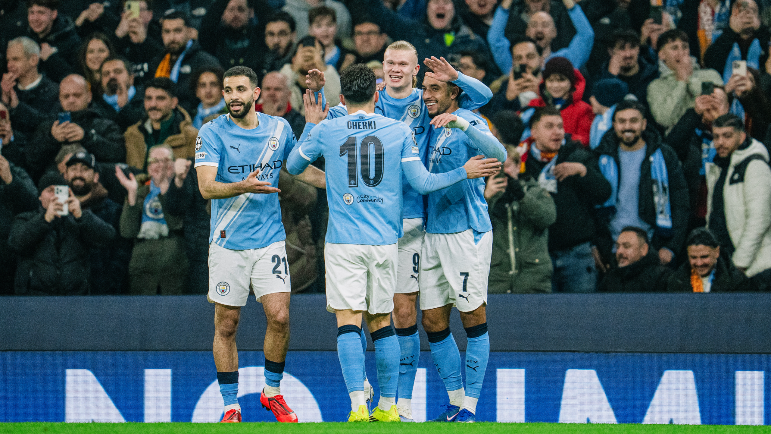 Gallery: Deadly duo down Galatasaray!