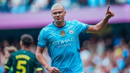 Haaland pré-selecionado para o prêmio Jogador do Mês PFA entre fãs 
