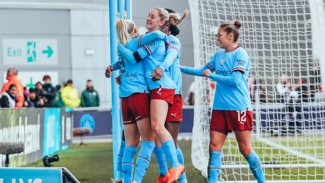 City sobe para terceiro na WSL após bater o Arsenal