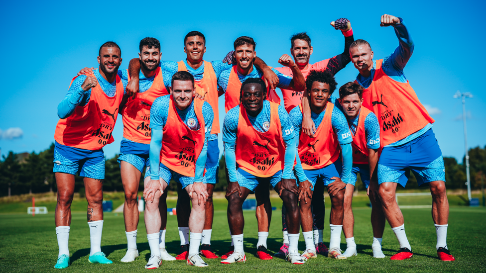 WINNERS : The session's winning team pose for a pic. 