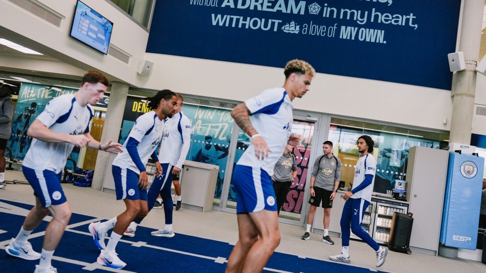GYM TIME : O'REILLY LEADS THE GROUP