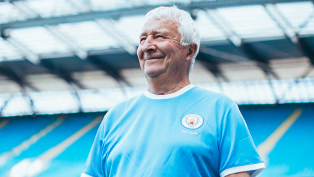 Kehidupan Summerbee di City dalam gambar