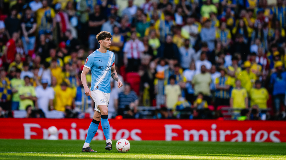 SKIPPER STONES : Calm at the back.