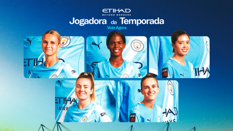 An image depicting Manchester City players wearing blue jerseys in a grid layout, promoting the 'Jogadora da Temporada' vote.