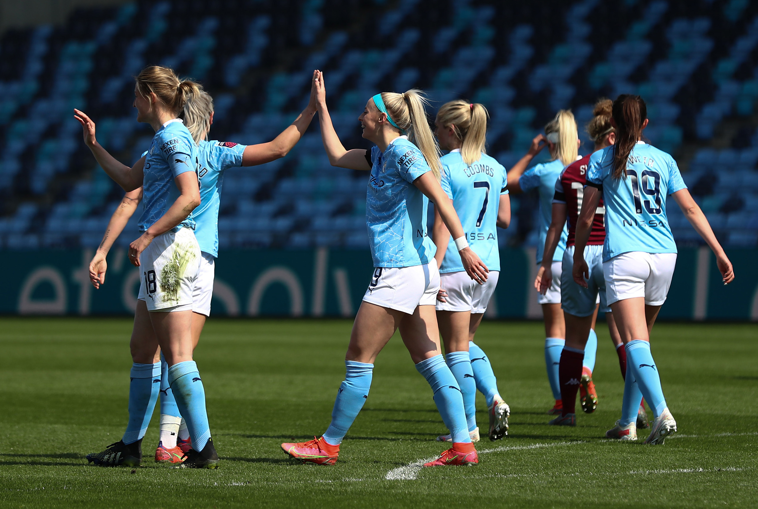 Kelly hits a hat-trick as City net eight!