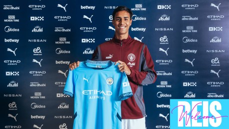 Reis squad number confirmed!
