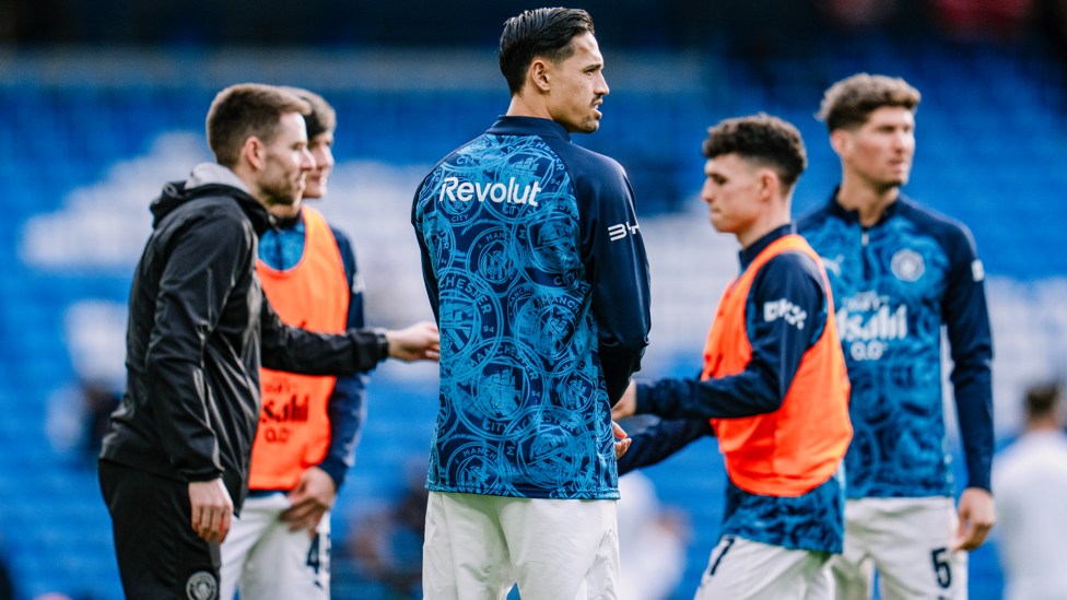 WARM UP : Time to get loose!