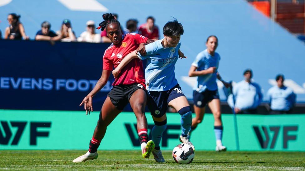 PUSHING  : Looking for a route back into the semi-final.