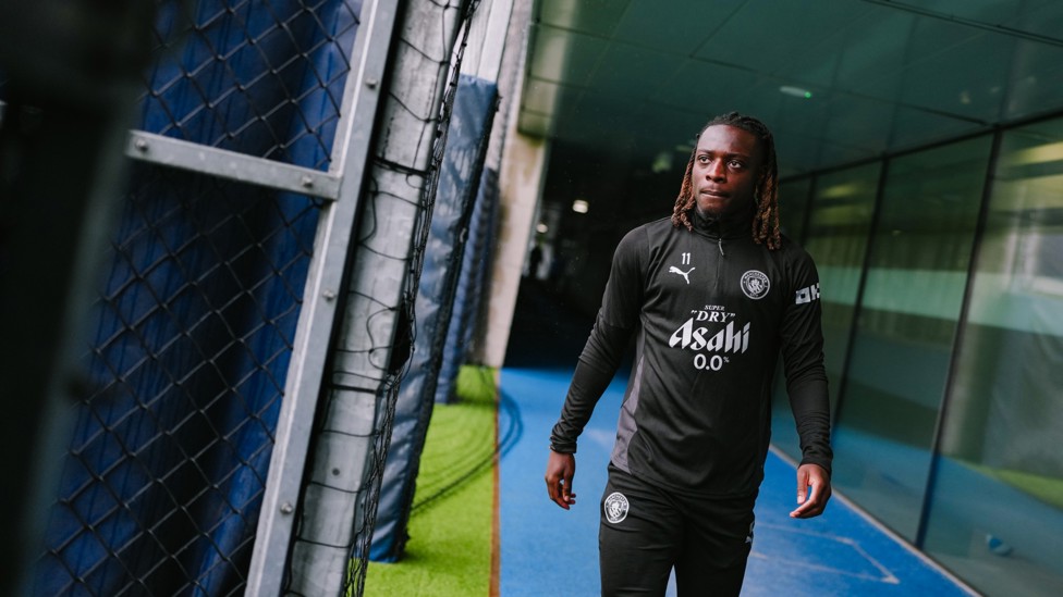 WING COMMAND : Jeremy Doku focuses up