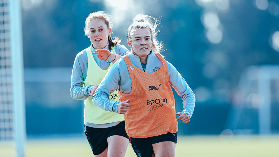 CLOSE ATTENTION : Keira Walsh marks Lauren Hemp.