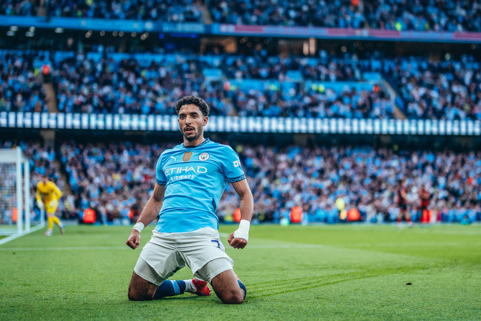 Golaço contra o Bournemouth! 