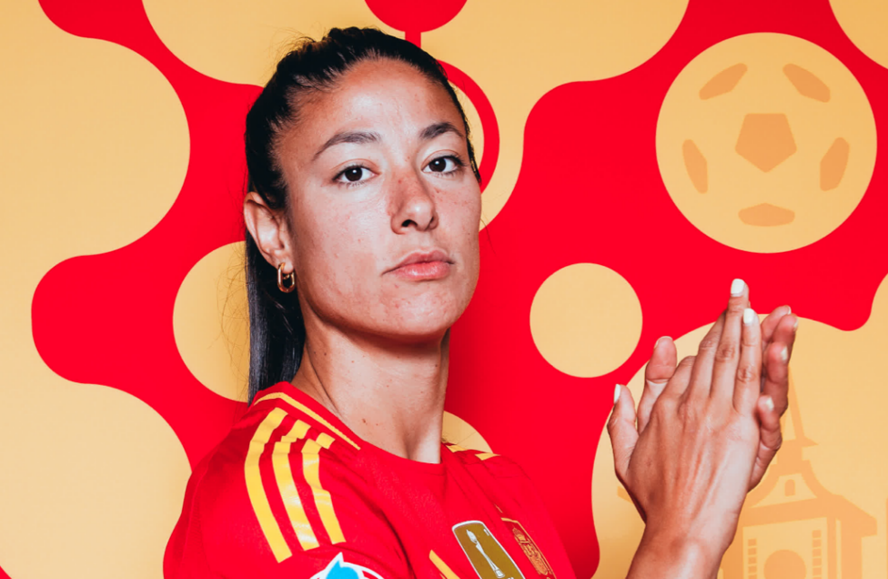 En la fotografía inicial de presentación del equipo para la Eurocopa Femenina 2025