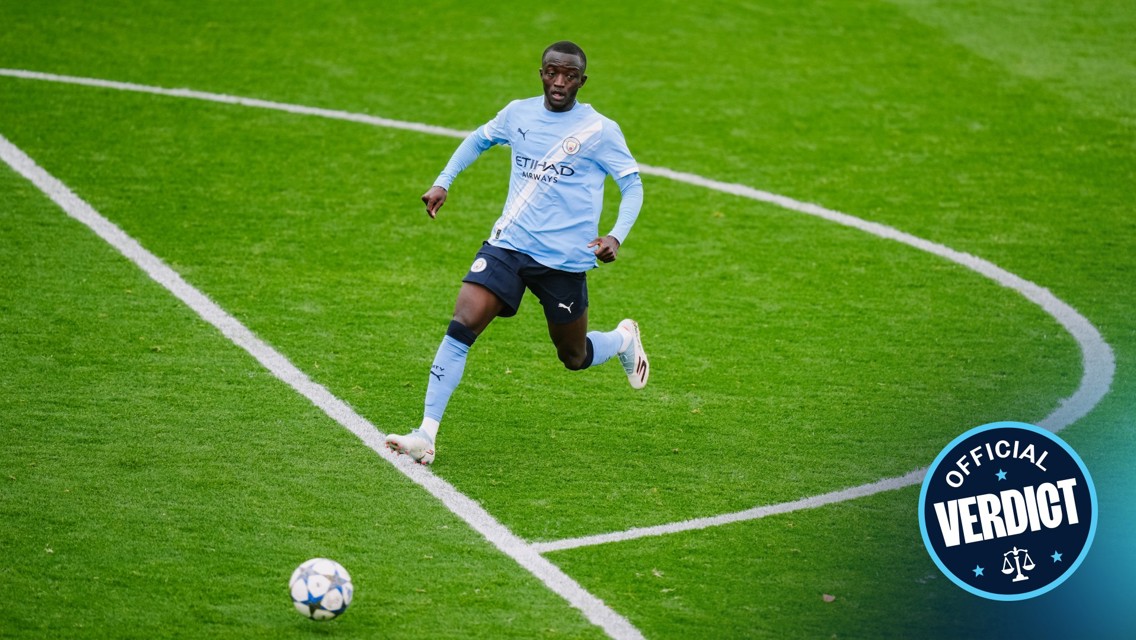 Dominant City climb PL2 table after Reading triumph