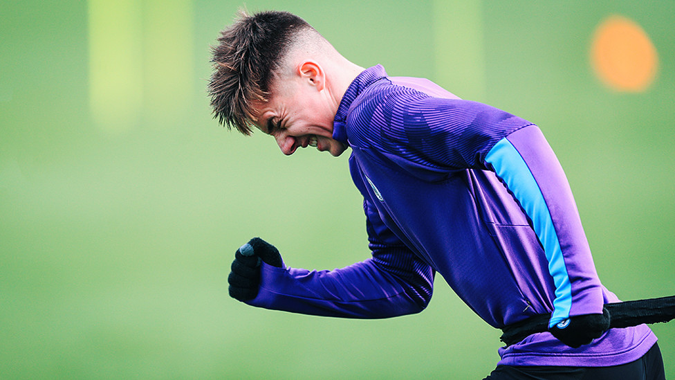 HAIR WE GO : EDS youngster Ben Knight stretches every sinew