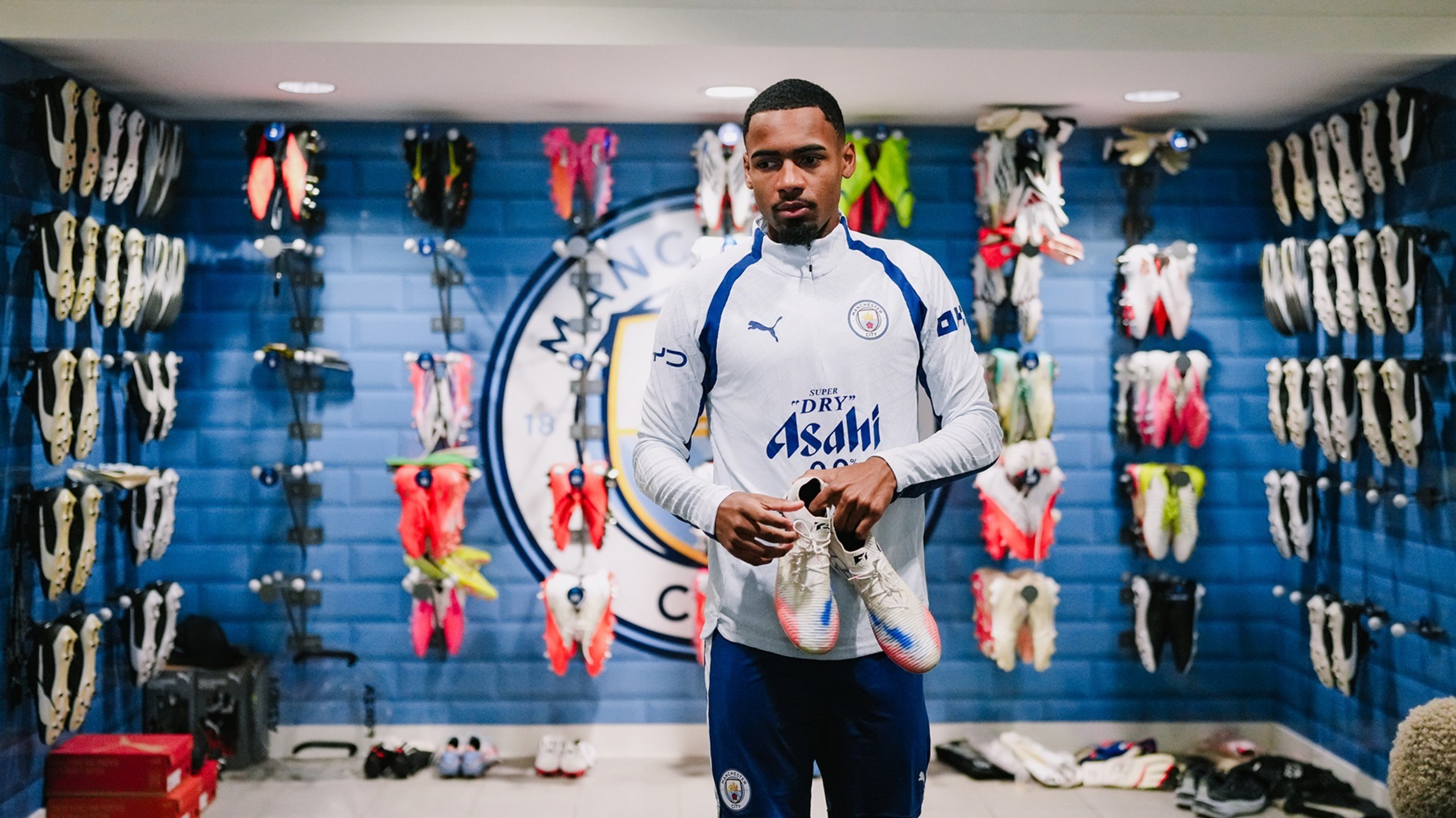 Gallery: Allan trains with City team-mates for first time!