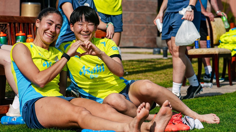 WARM WEATHER TRAINING : Relaxing in the Abu Dhabi sun as City prepared for the second half of 2024/25