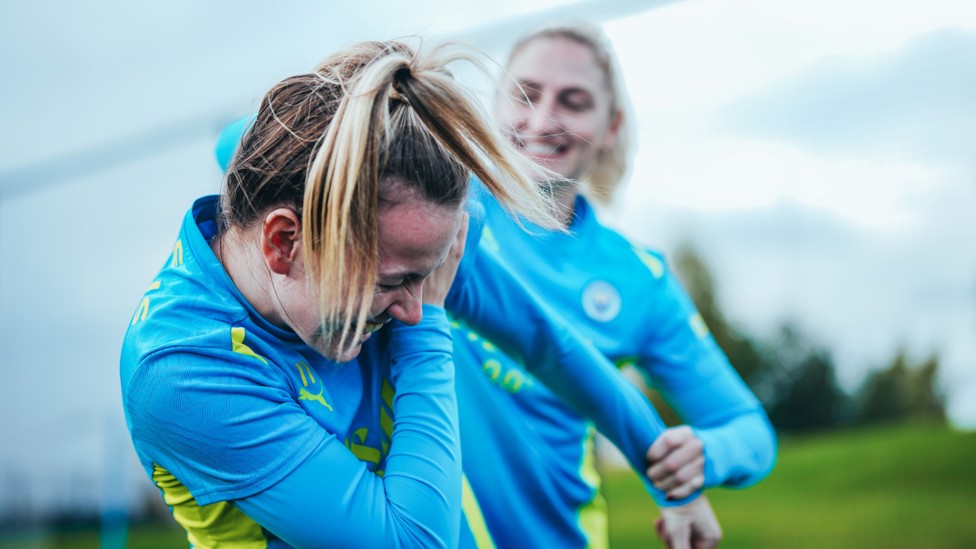 ARM'S LENGTH : Lauren Hemp and Laura Coombs