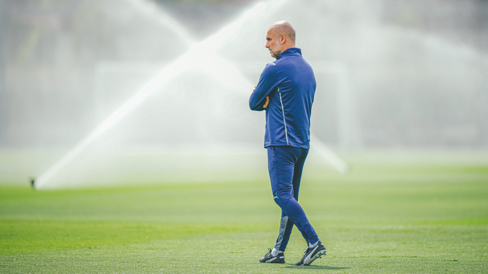 SI PEMIKIR : Pep mempersiapkan dirinya untuk hari besar yang akan datang
