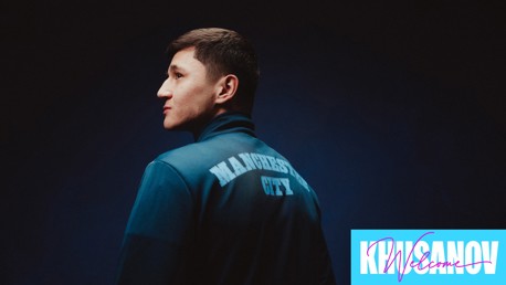 Galerie : Les premiers pas d'Abdukodir Khusanov à City