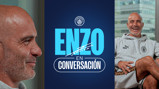 A promotional image featuring text 'ENZO en conversación' with Manchester City logo, showcasing a discussion or interview segment. It includes close-up and relaxed images of an individual in Manchester City attire.