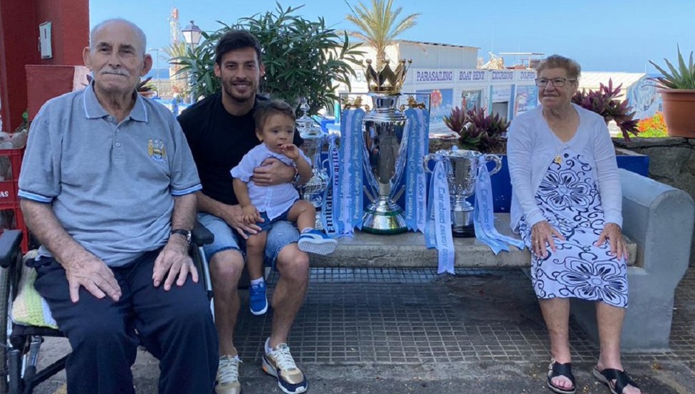 FAMILY TIME : David, Mateo and his beloved grandparents
