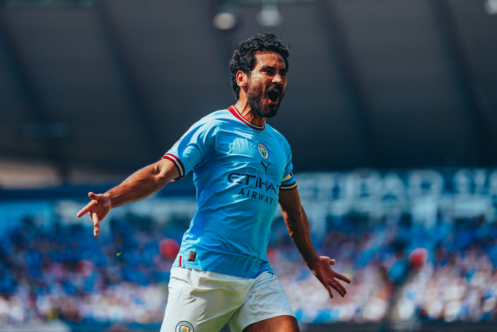 Gundogan vibra com seu gol diante dos Cherries. 