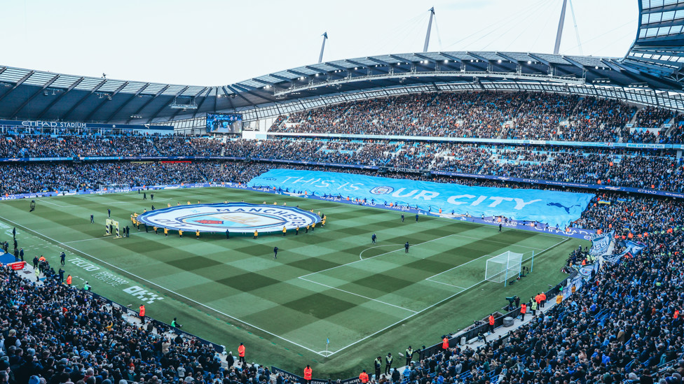 HOME : All ready for the Manchester derby!