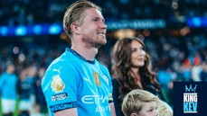 Watch: De Bruyne's Etihad farewell presentation in full