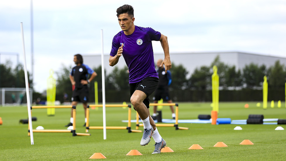 MANU CITY : Manu Garcia looking focused