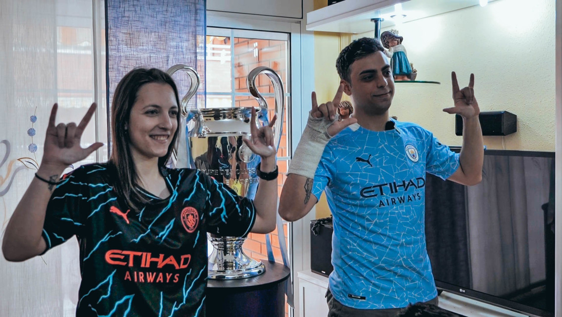 ¡El trofeo de la Champions en casa de Aaroa!