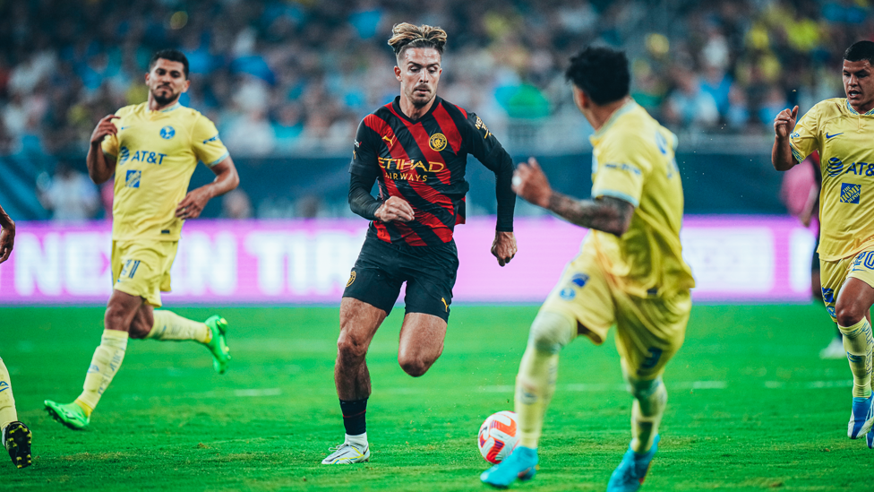 BANG JACK : Jack Grealish menjelajah lapangan