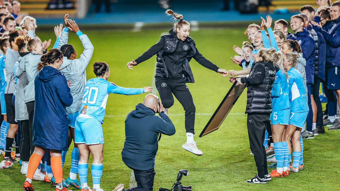 Houghton pays tribute to ‘amazing’ Bardsley