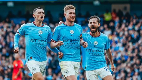 TRIPLE THREAT: Defenders see this picture in their nightmares.