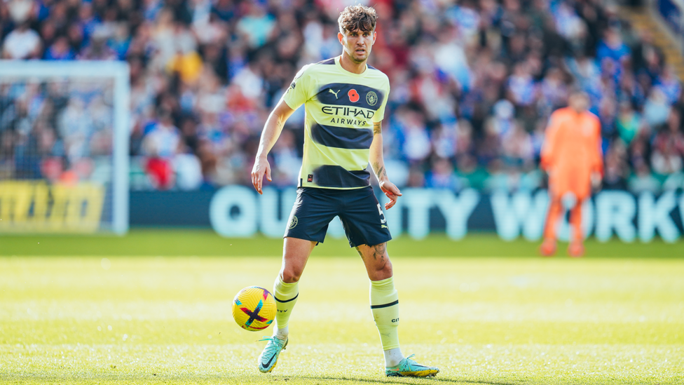 KEEP BALL : John Stones maintains our domination of the ball 