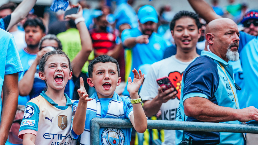 BUZZING BLUES : Celebrating the victory.