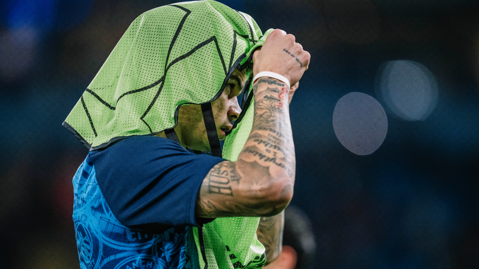 SUPER MARIO : O'Reilly doing his best Balotelli impression. 