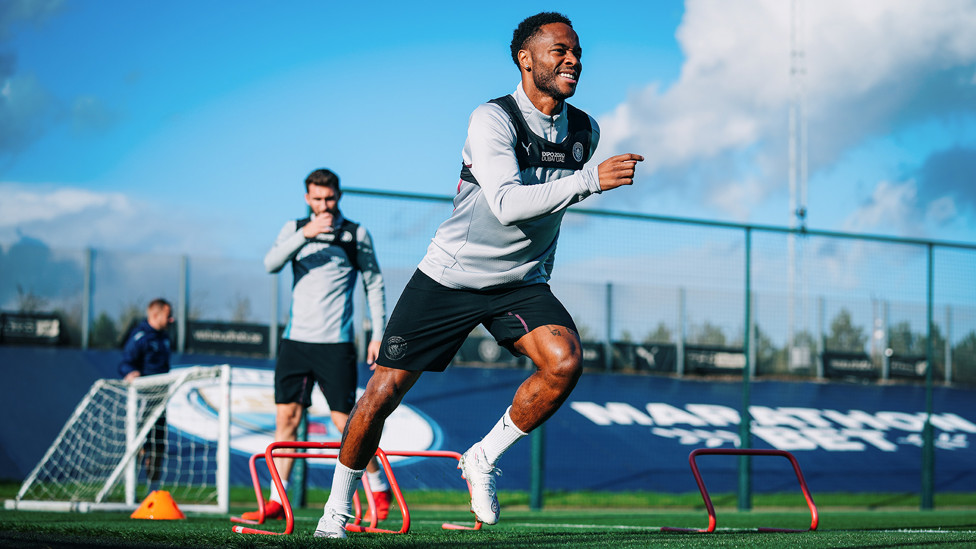 STERLING EFFORT : Raheem Sterling accelerates into space