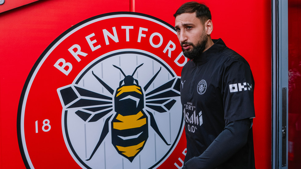 GIANT GIGI : Time to get warm.