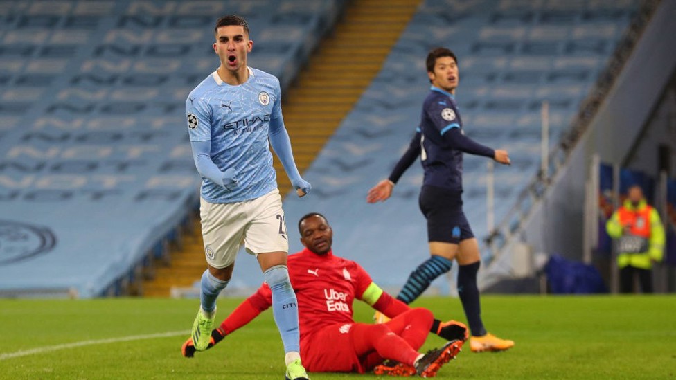 THAT MAN AGAIN : Ferran Torres nets ANOTHER Champions League goal!