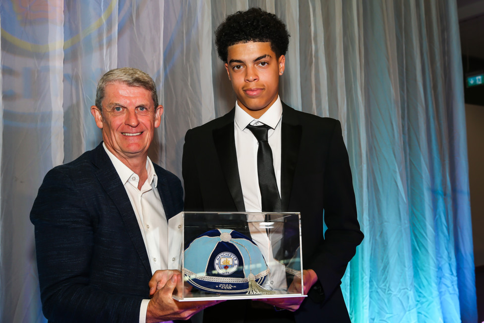 Jahmai Simpson-Pusey  : Centre-back