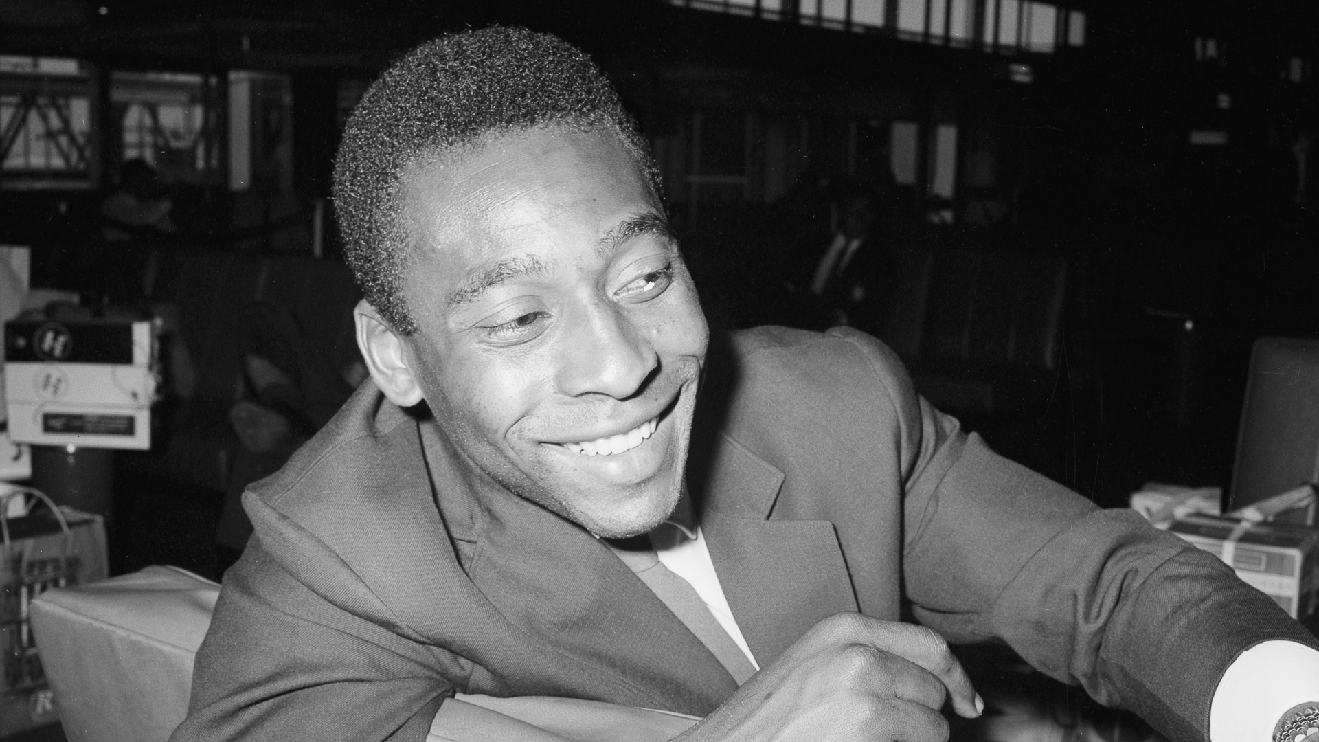 Guardiola Pays Special Tribute To Pele guardiola-pays-special-tribute-to-pele