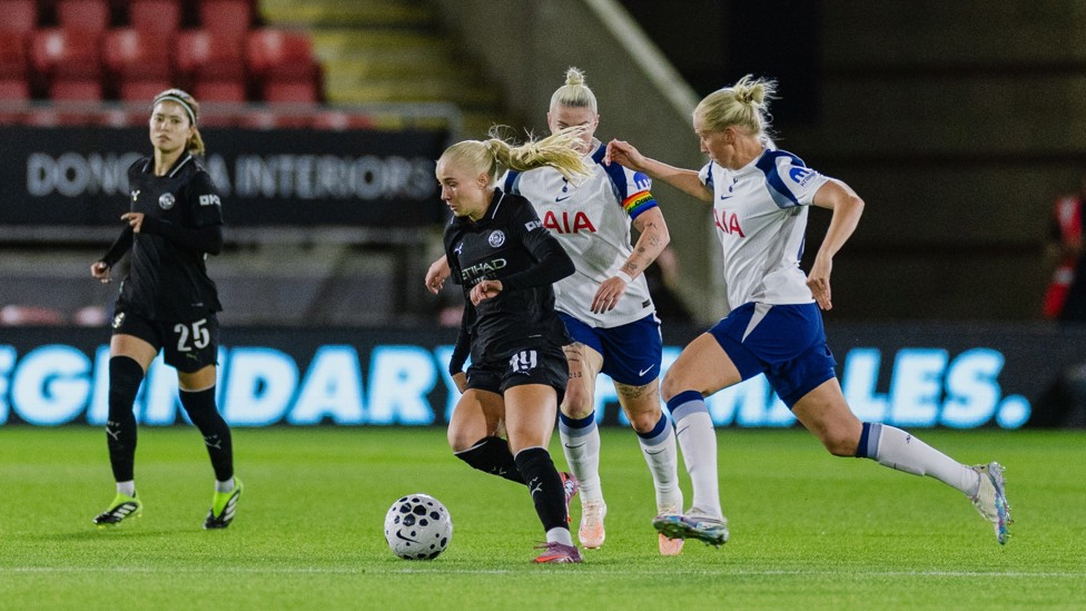 MIDFIELD MAESTRO : Laura Blindkilde Brown in the thick of the action