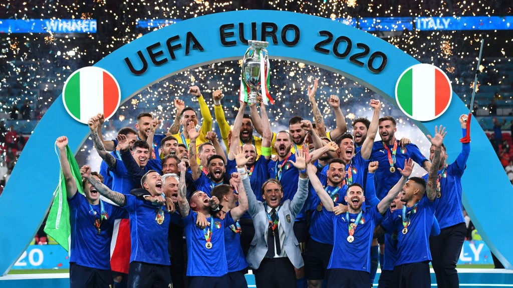 CHAMPIONS: Roberto Mancini and Italy celebrate