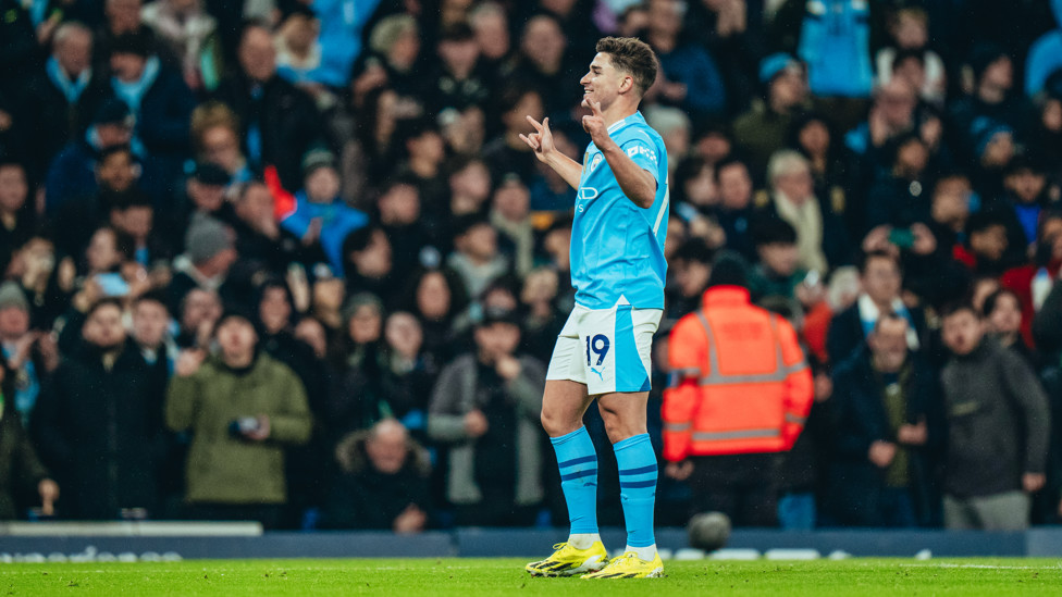 Julián brilhou na última vez contra o Burnley.