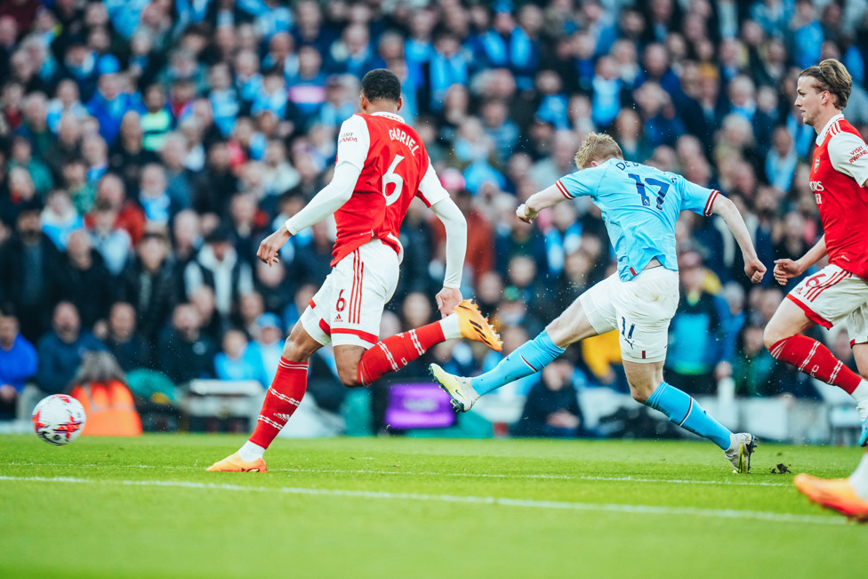 O CARA CONTRA O ARSENAL : De Bruyne foi o nome do jogo no 4 a 1 diante dos Gunners.
